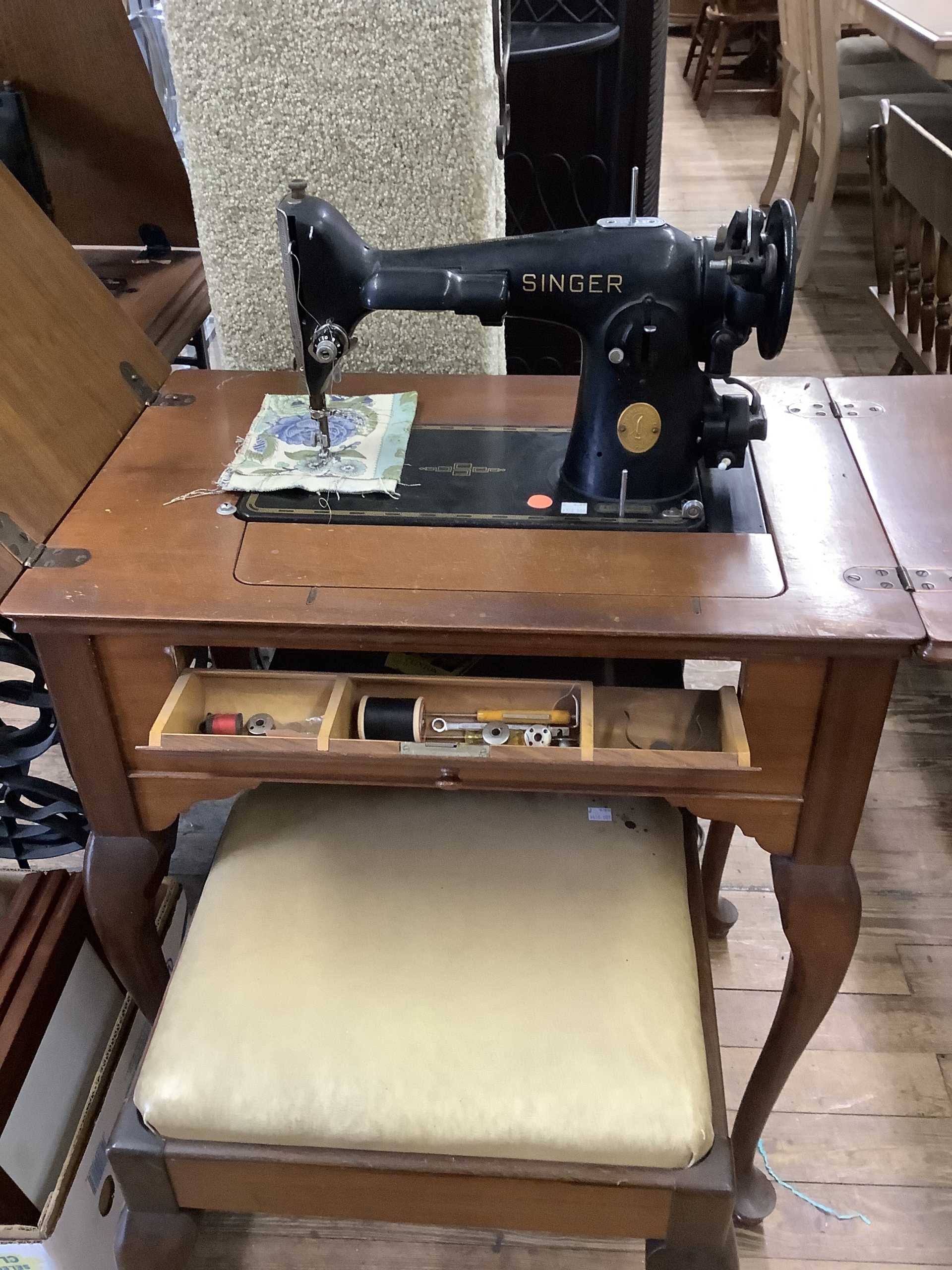 Sewing older models machines singer Photo Gallery